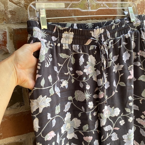 Loft floral pants Size S - Picture 5 of 10
